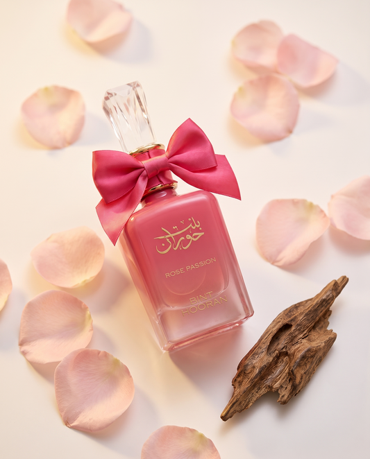 Bint Hooran Rose Passion - pétales de rose et bois
